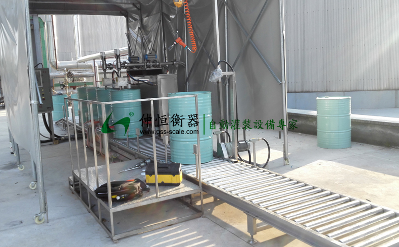 仲恒GAF-300LM-Ex自動(dòng)尋口灌裝線 客戶現(xiàn)場安裝調(diào)試2